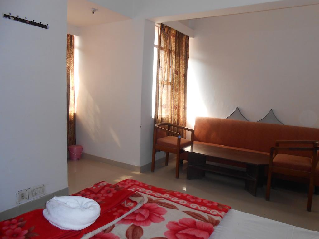 Hotel Safari Агра Экстерьер фото