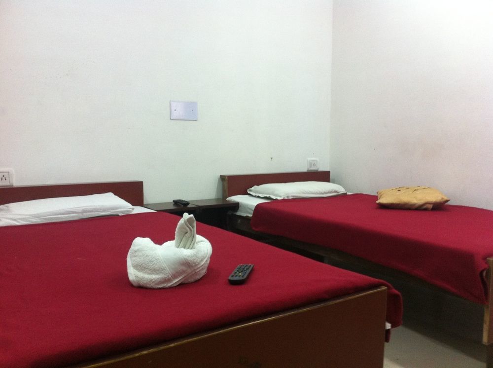 Hotel Safari Агра Экстерьер фото
