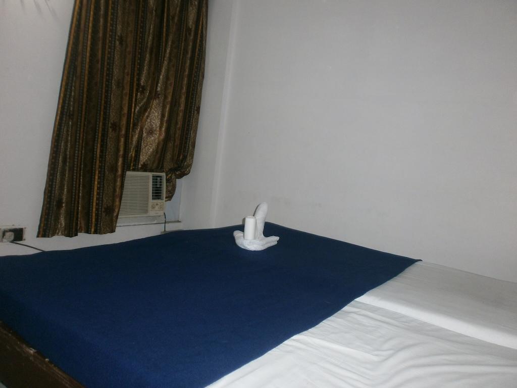 Hotel Safari Агра Экстерьер фото