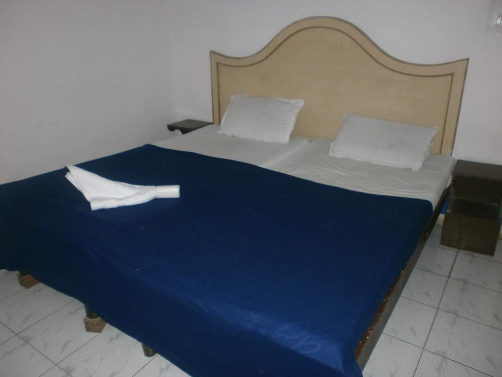 Hotel Safari Агра Экстерьер фото